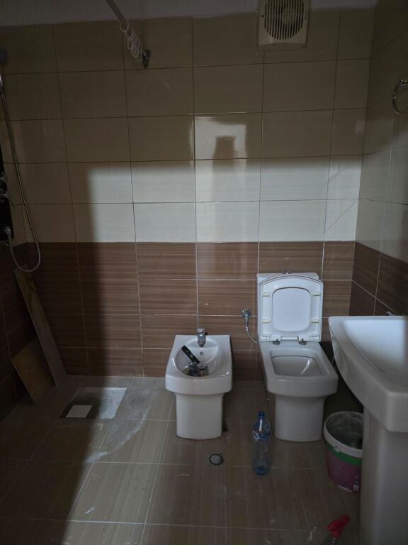 Apartament 1+1 me qira Yzberish Prane Grand Galeri