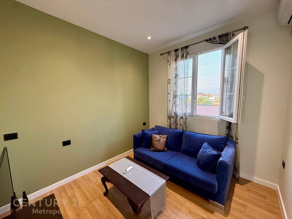 AFFITTASI APPARTAMENTO 3+1 (PIANO VILLA), KTHESA E KAMZËS!