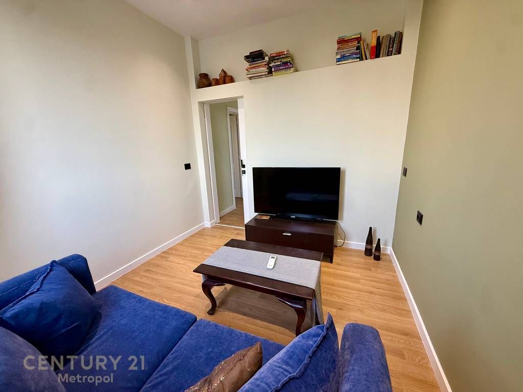 AFFITTASI APPARTAMENTO 3+1 (PIANO VILLA), KTHESA E KAMZËS!