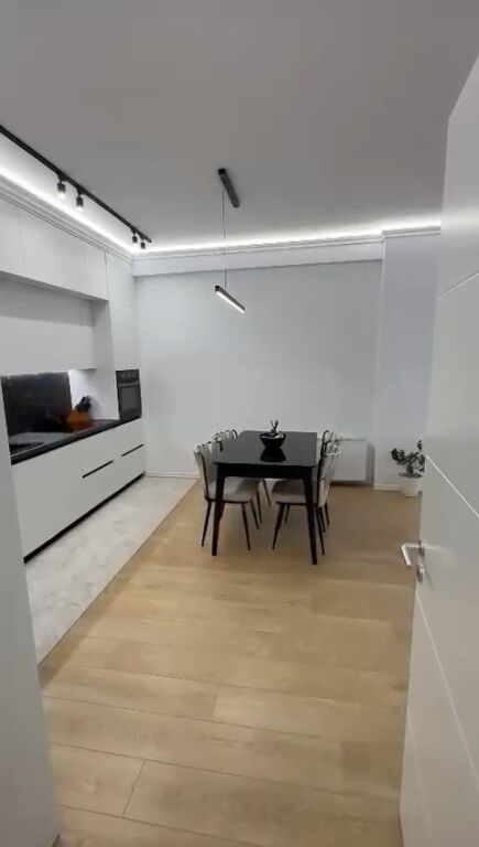 FOR RENT APARTMENT 3+1+2 – KOSOVARËVE STREET