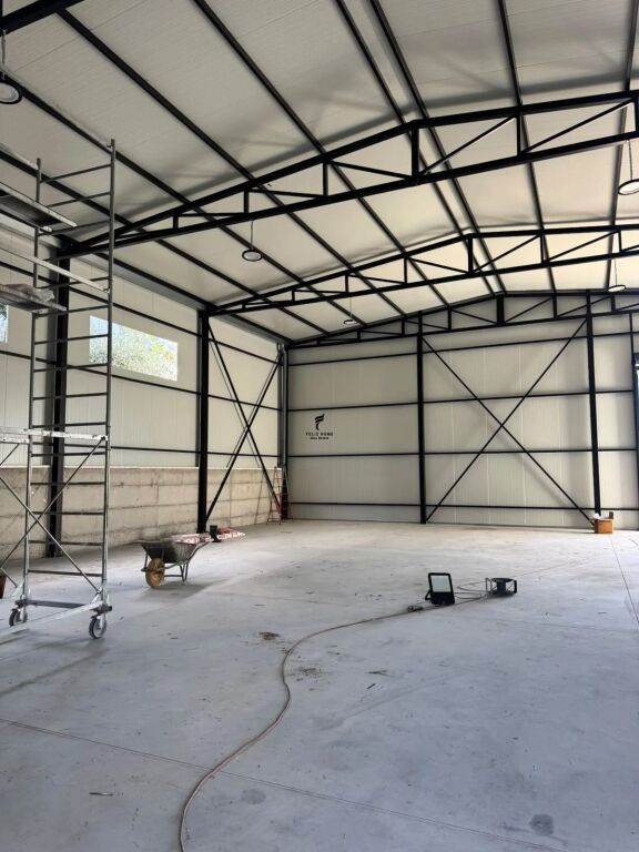 KAPANON ME QERA 300 M2 MEZEZ 200.000 LEKE FH-94729