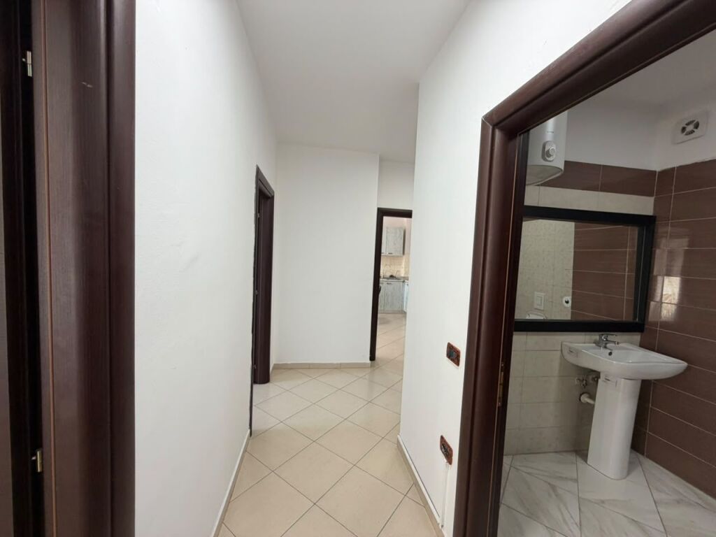 Locale Ufficio in Affitto Astir