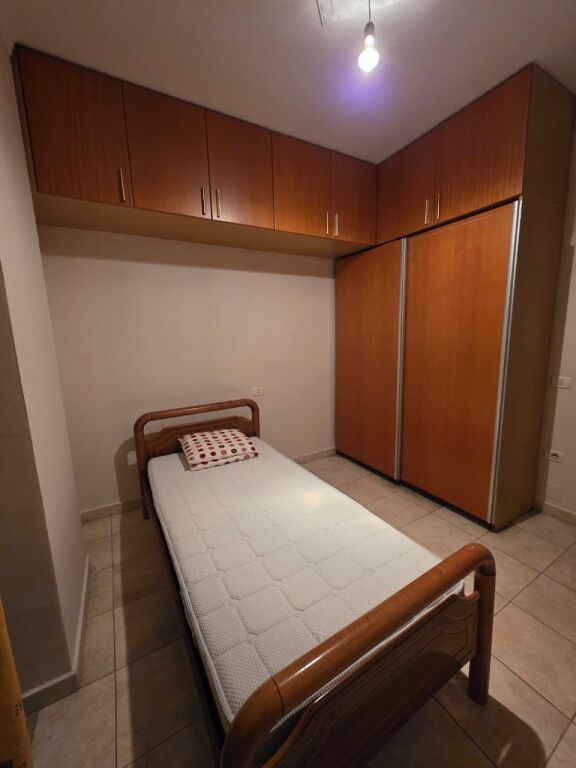 2+1,furnished near the municipality,kristal center,450 thousand leke