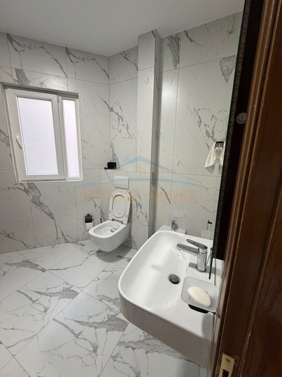 Affittasi appartamento 2+1+2, Myslym Shyri, Tirana
