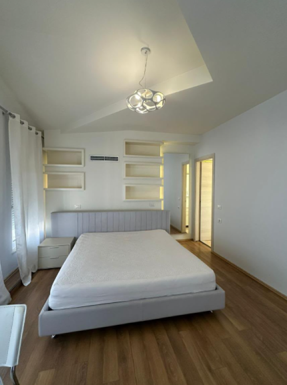 SHITET VILË 254m2 , WHITE HOUSE RESIDENCE – TEG