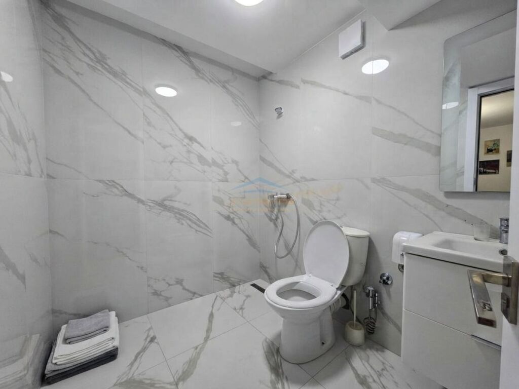 Shitet , Apartament 2+1 , Selite , Tirane