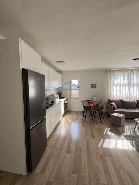 Shitet, Apartament 1+1, Rruga Bardhyl, Tiranë