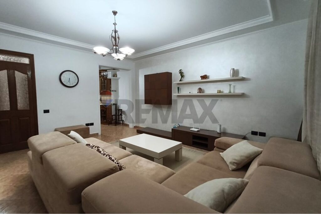 Apartament - Për Qira - Myslym Shyri, Tiranë(ID: 530411003-1004)