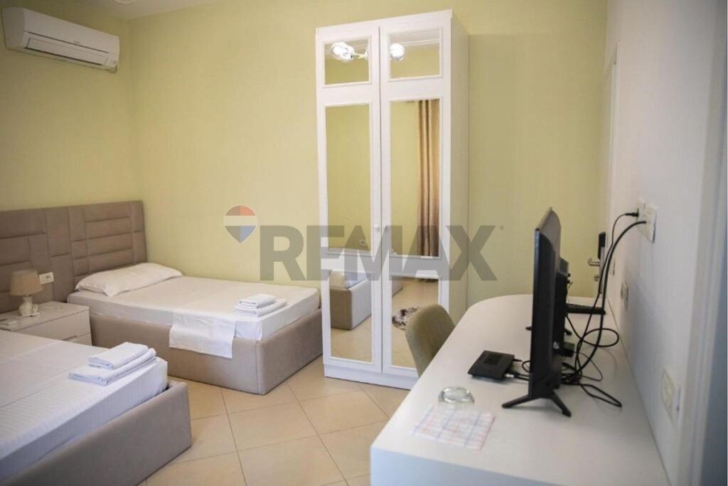Hotel - In Vendita - Viale Repubblica, Berat