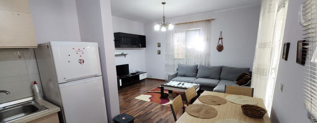 Apartment 1+1 for rent near 21 Dhjetori (45,000 Leke)