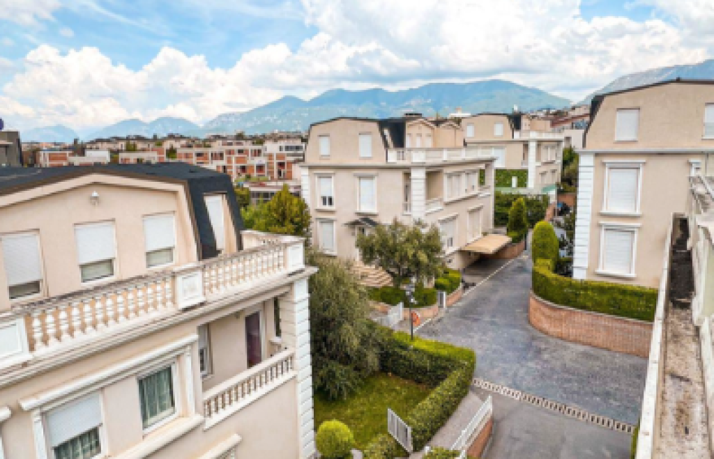 SHITET VILË 254m2 , WHITE HOUSE RESIDENCE – TEG