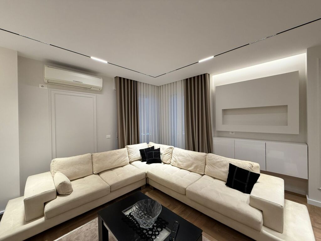 APARTMENT 2+1 FOR RENT  Near New Bazaar, Tirana