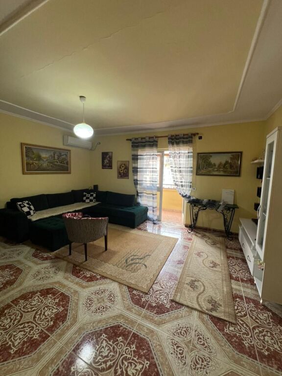 Apartament 2+1 ne Shitje Ne Rrugen Bardhyl prane Shkolles Cajupi  ID 5663