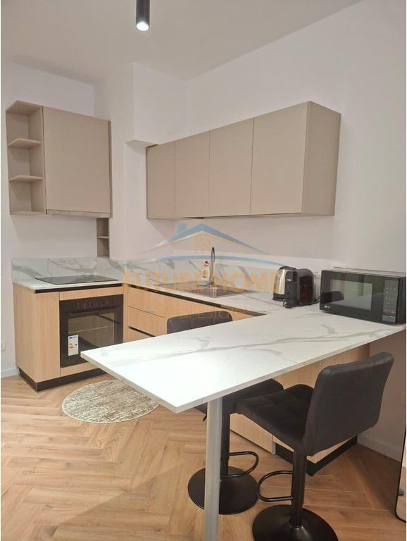 Shitet, Apartament 1+1, Mine Peza, Tiranë