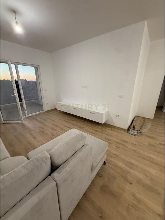 Shitet Apartament Premium në Kompleksin Aura!