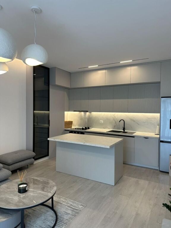 Rent Apartment 2+1 Concord Center On 5 MAY Street