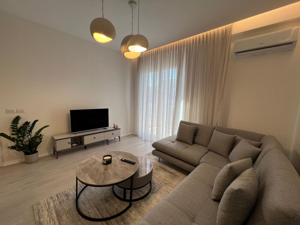 📣 AFFITTO SUPER Appartamento 2+1 📍 Via "5-Maji" ✨    💶 Prezzo 60.000 leke