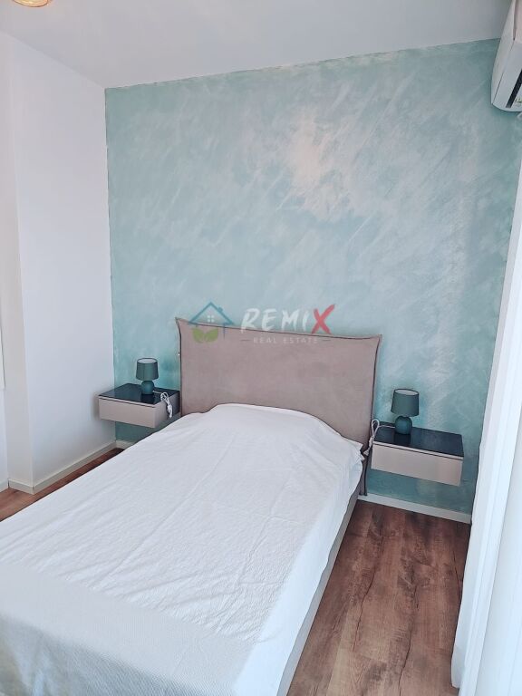 SHITET PAPAFINGO 2+1 – VERANDË PRIVATE 90 m²