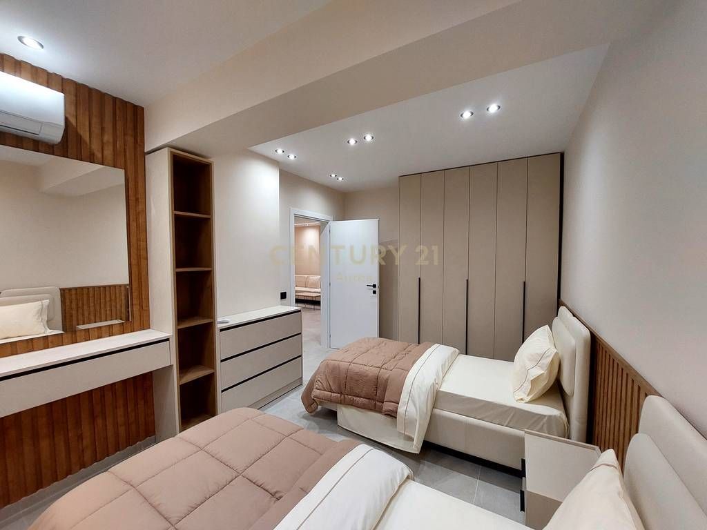 APARTMENT 2+1 FOR RENT, LUNGOMARE VLORË