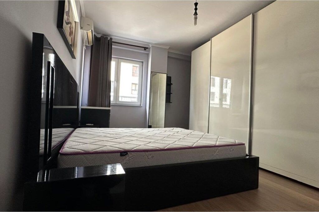Jepet me qira apartament 1+1