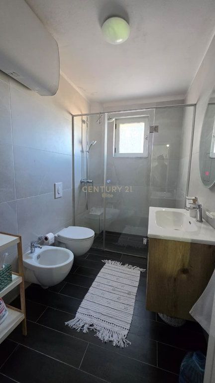Apartament 1+1 me qira – Xhamllik
