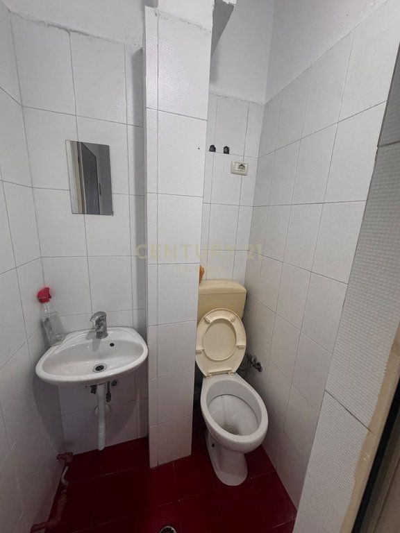 Commercial space for rent on Fortuzi Street!
