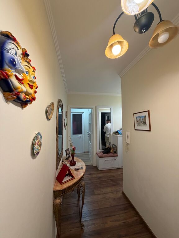 Shitet apartament te rruga e Portit me pamje deti  ,Durres