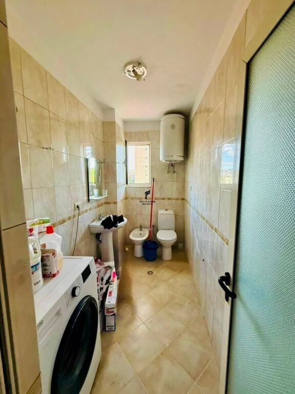APARTMENT FOR RENT 2+1+2 PAZARI I RI 80,000 LEKE H-94679