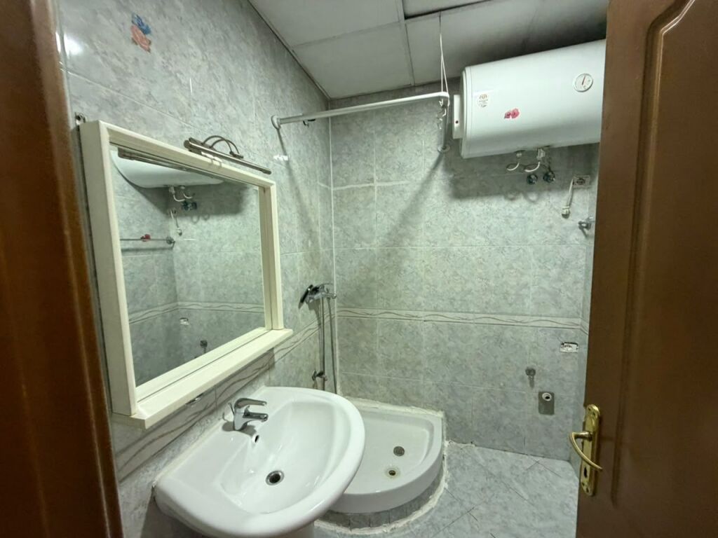 🏡 AFFITTASI APPARTAMENTO 2+1  📍 Dormitori di Ingegneria Edile 🏠 Casa privata 🛏️ 2+1 💰 Prezzo: 45.000 lek/mese