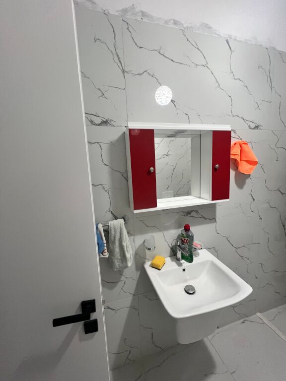 Apartament 1+1+ballkon me qera 40.000All