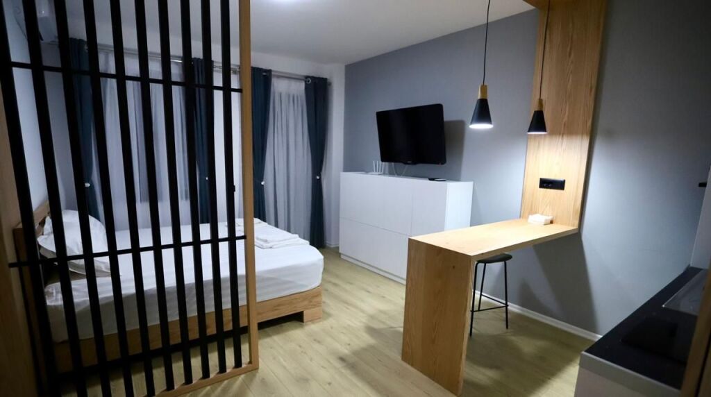 Jepet me qera garsoniere 35 000 leke tek Tregu Elektrik
