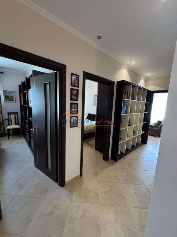Apartment 2+1 for rent Paris Commune in Tirana