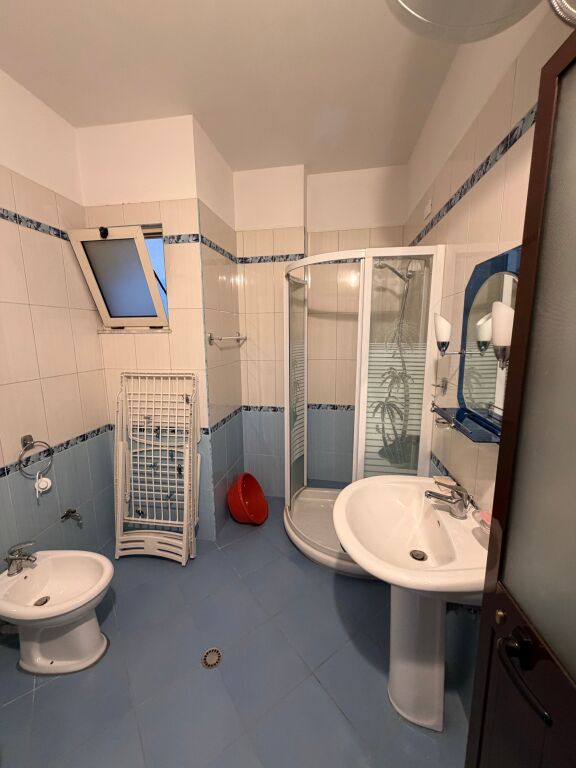 Jepet me qera Apartment 1+1 ne Plazh
