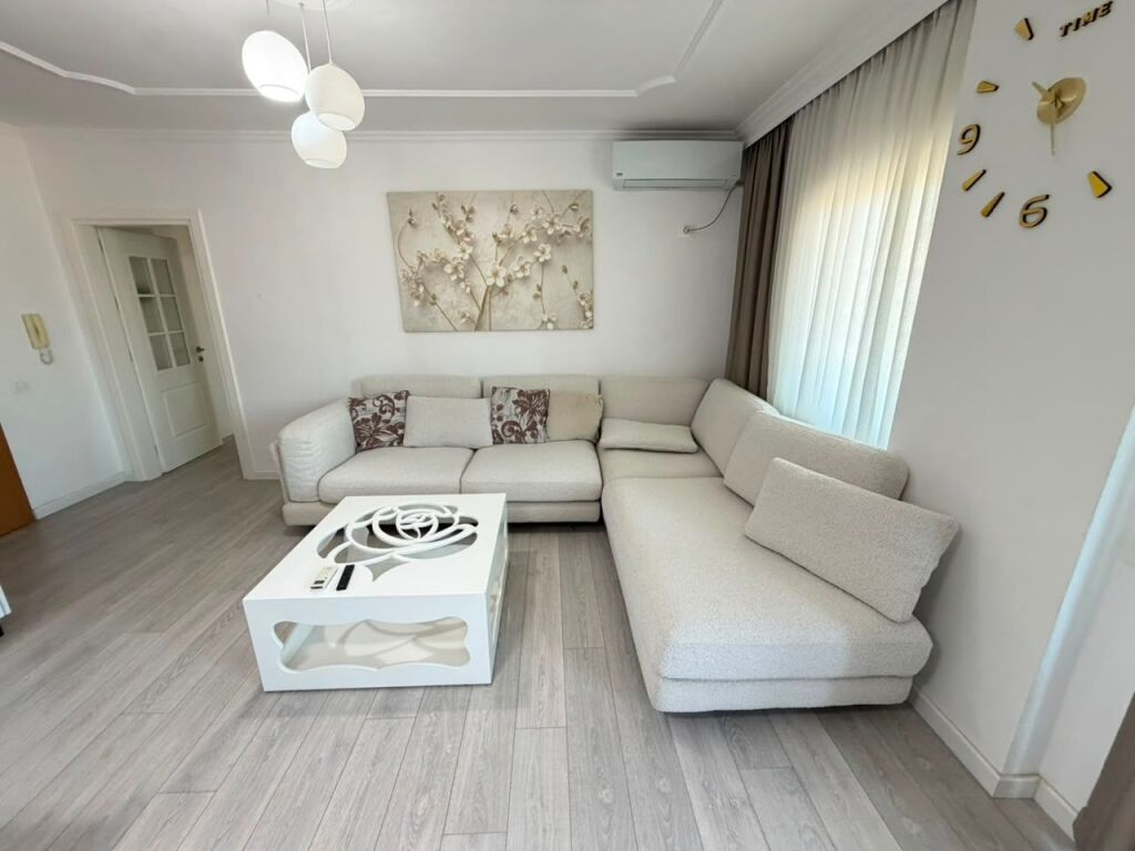 🏠 Appartamento 2+1 in affitto  📍 Ex Parco Autobus, zona 21 Dhjetori