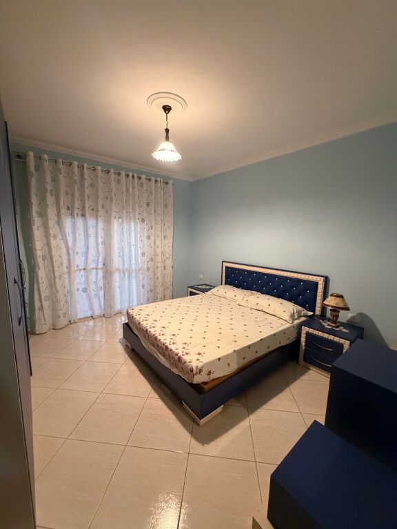 Jepet me qera Apartment 1+1 ne Plazh