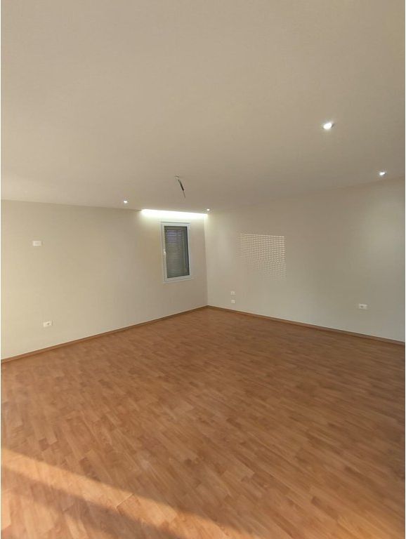 Affitto, Spazio per Ufficio, Ambasciata Americana, Via Elbasan, Tirana.