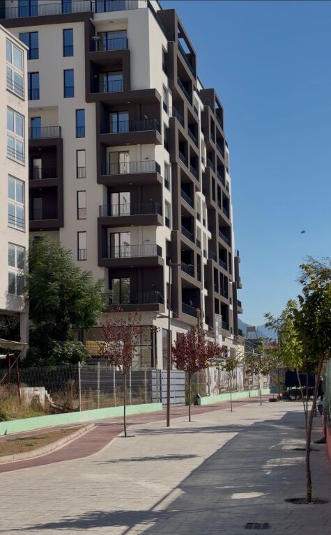 Blv. Bathore Apartament 1+1 per Shitje
