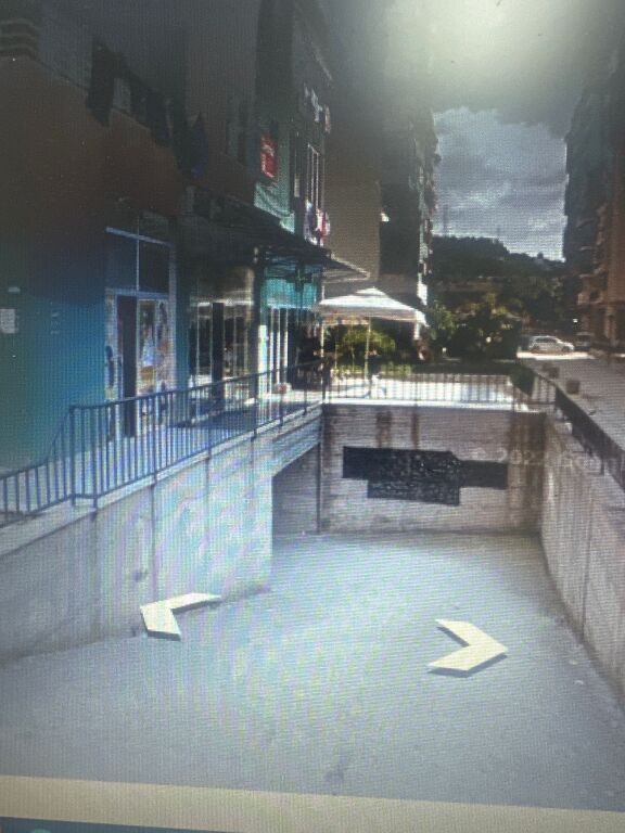 Negozio in vendita a Yzberisht