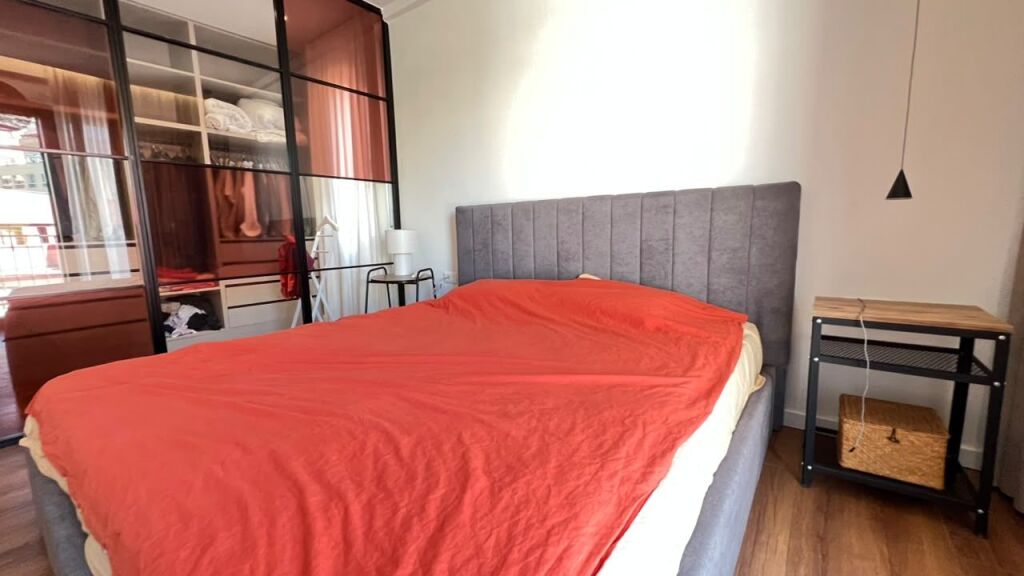 PENTHOUSE PËR SHITJE – KODRA E DIELLIT