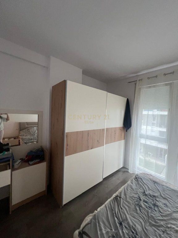 Apartment 2+1+2+ parking space for rent, Univers City.