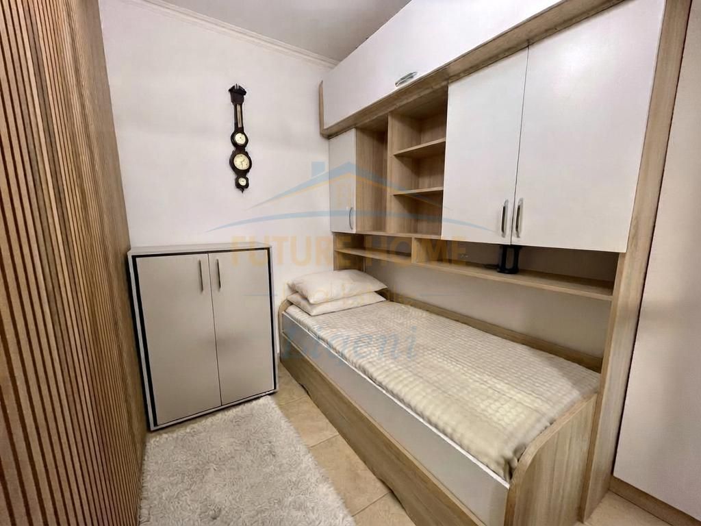 Shitet, Apartament 1+1 (I Konvertuar ne 2+1), Kinostudio, Tiranë
