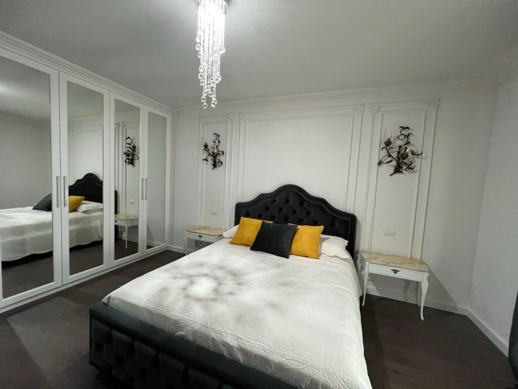 Duplex + parking for rent on Lungomare