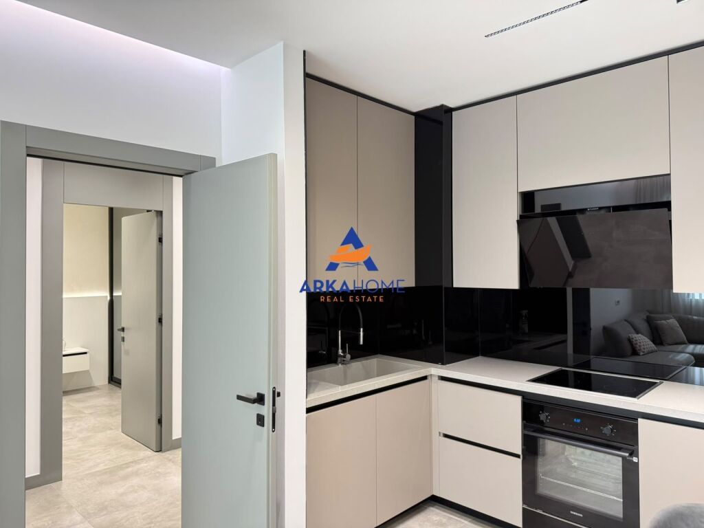 JEPET ME QERA APARTAMENT 1+1+BALLKON "ASTIR" 700 EURO