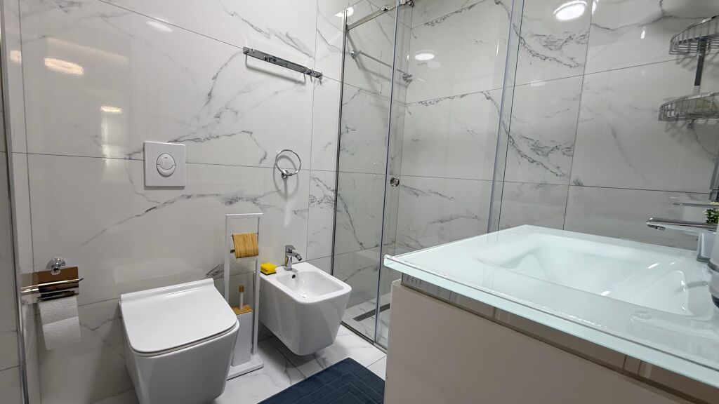 Apartament 1+1 per qira Liceu Artistik
