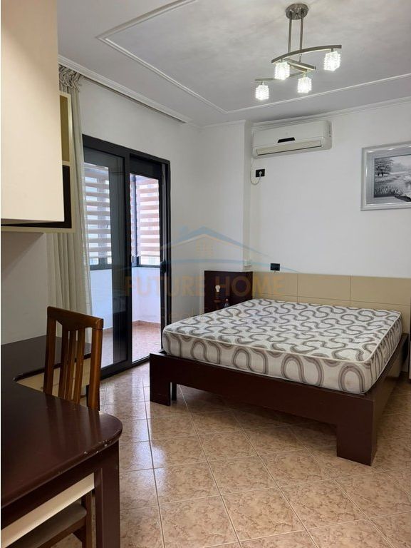Qira, Apartament 2+1+2, Myslym Shyri, Tiranë.