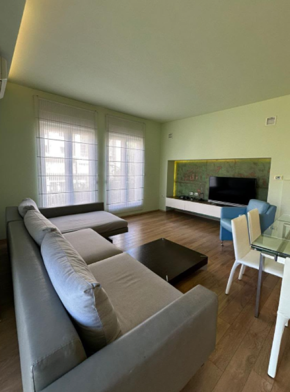 SHITET VILË 254m2 , WHITE HOUSE RESIDENCE – TEG