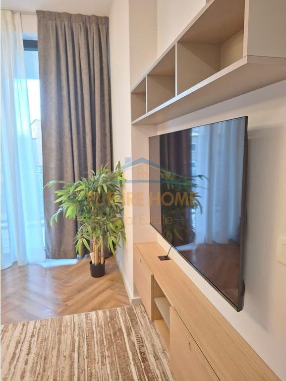Shitet, Apartament 1+1, Mine Peza, Tiranë