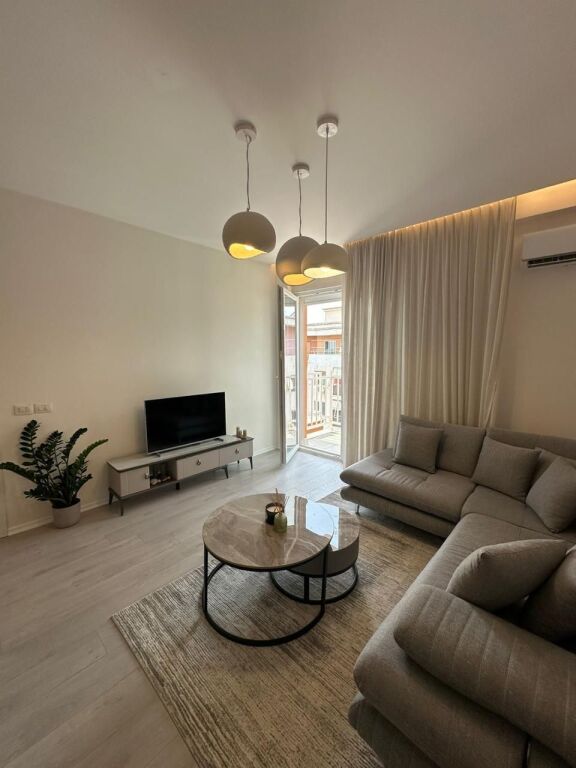 Rent Apartment 2+1 Concord Center On 5 MAY Street