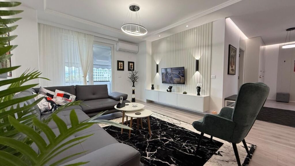 Apartament 1+1 per qira Liceu Artistik