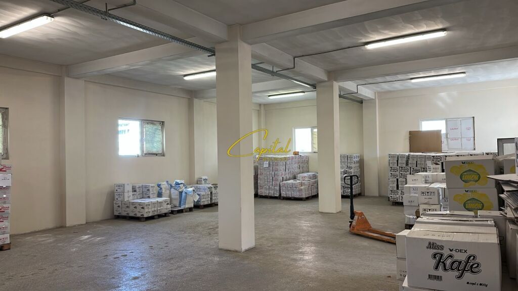 AMBIENTE COMMERCIALE IN AFFITTO 736 M2 YZBERISHT 600.000 LEKE
